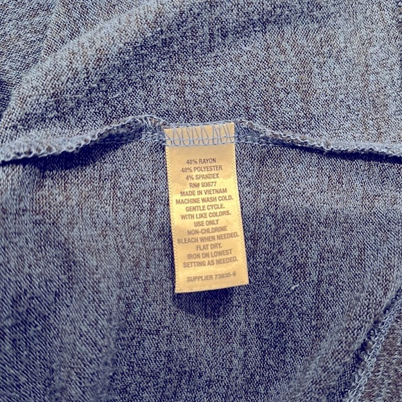 a.n.a. XL Blouse, Navy V-neck, Short Flutter Sleeve - Picture 6 of 6